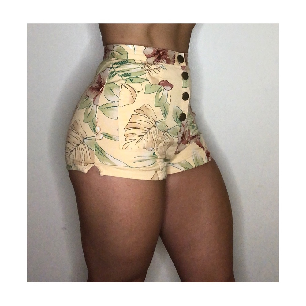 Urban Outfitters Hawaiian shorts